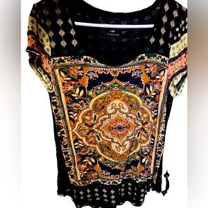Lucky brand Tshirt, sz M. Moroccan print. Gently worn.